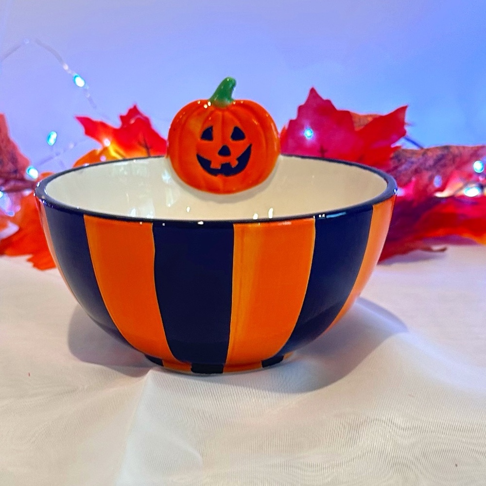 Goblin & Ghoul Halloween ceramic black & orange pumpkin candy bowl